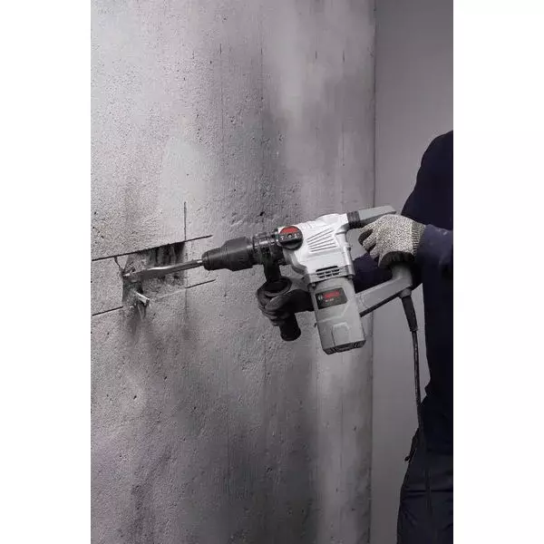 Bosch Rotary Hammer 800 W, 4500 BPM Impact Rate and 4.5 J Impact Energy, BH 426 (Without Drill Bit & Chisel)