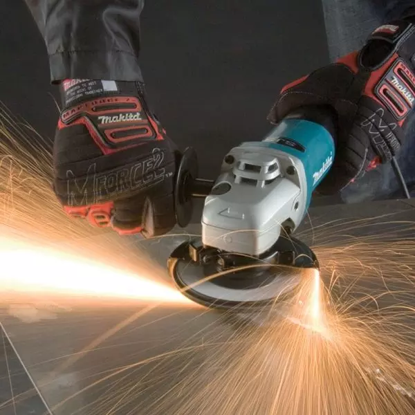 Makita Angle Grinder with 1400 W Power, 125 mm Wheel Diameter and 12000 RPM, 9565PCV (With Blade)