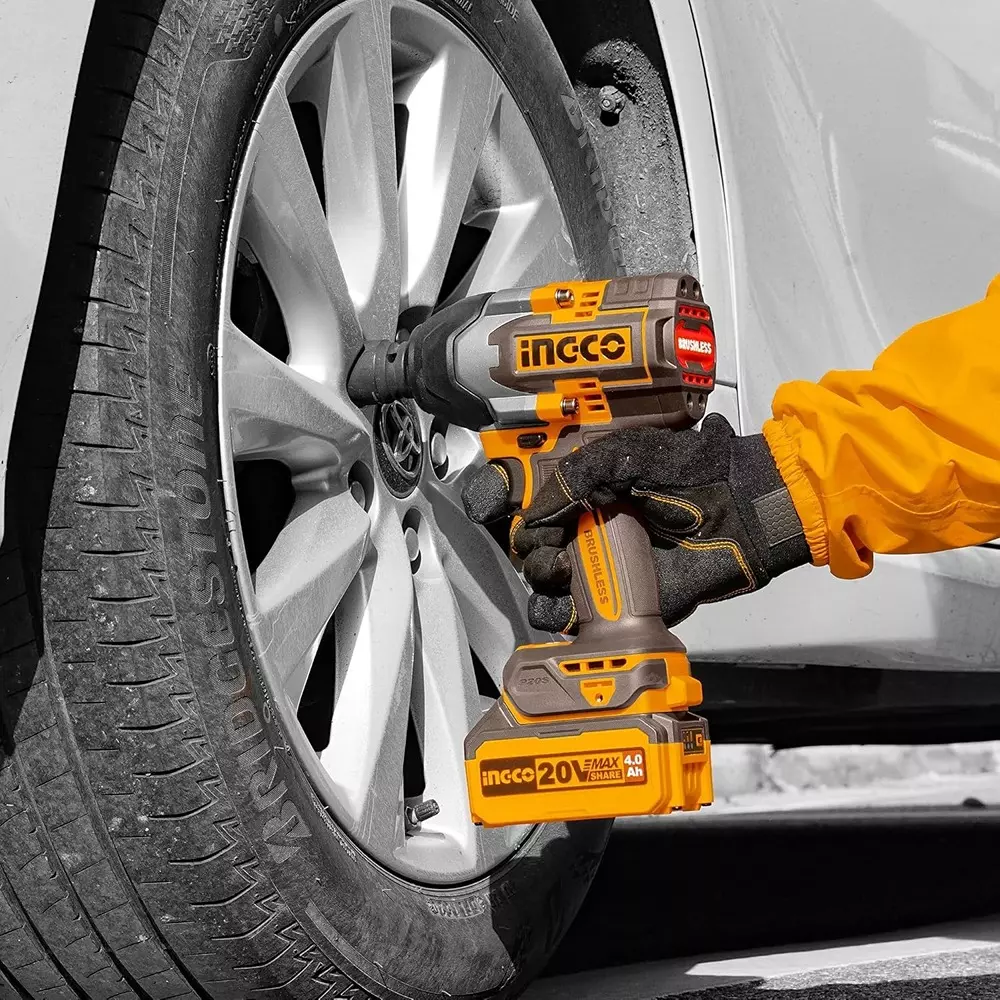 ingco-20-v-cordless-impact-wrench-work-lamp-combo-kit-with-12-inch-127-mm-square-drive-850-nm-405-nm-fastening-torque-cosli251085-with-battery-charger