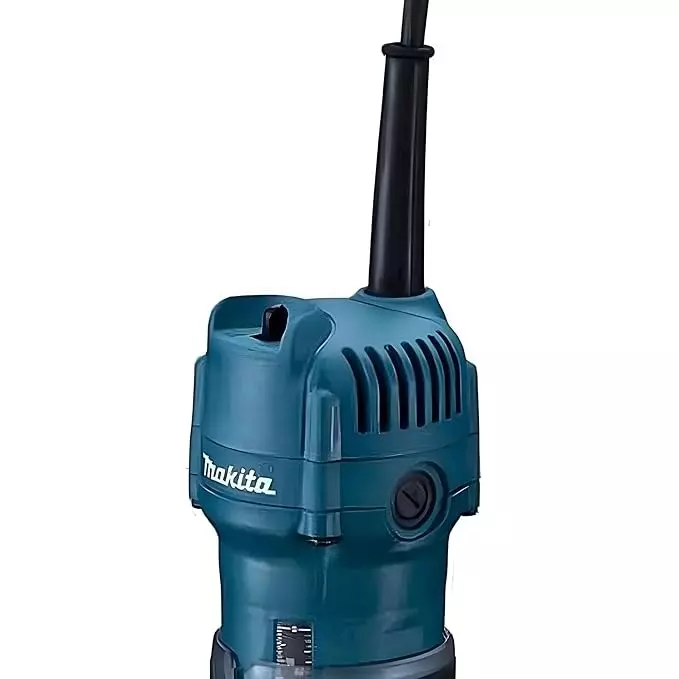 Makita Trimmer 6 mm Collet Capacity and 530 W Power with Accessories, 3709