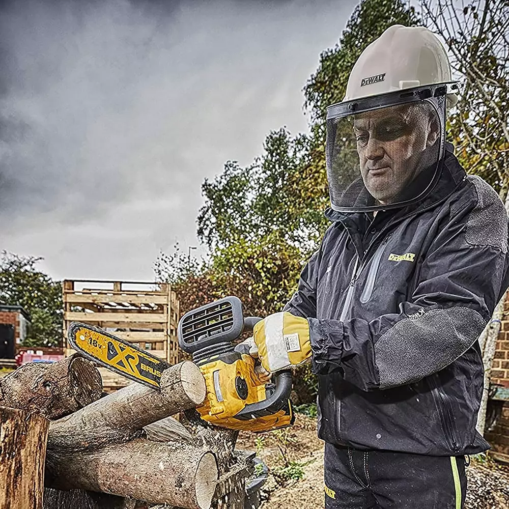 blackdecker-18v-compact-chainsaw-bare30cm