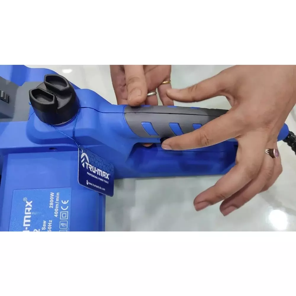 trumax-electric-chain-saw-22-inch-5588-mm-guide-bar-length-and-3500-w-power-rating-mx-5022-with-guide-bar-chain
