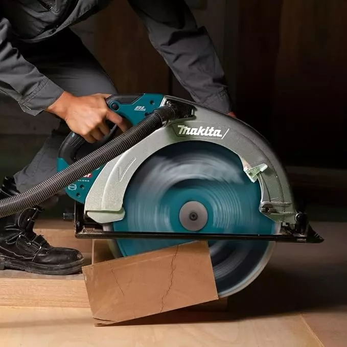 Makita Cordless Circular Saw 40 V Max Li-ion XGT Soft Start 2100 RPM and 415 mm Blade Diameter, HS013GZ (Without Battery & Charger)