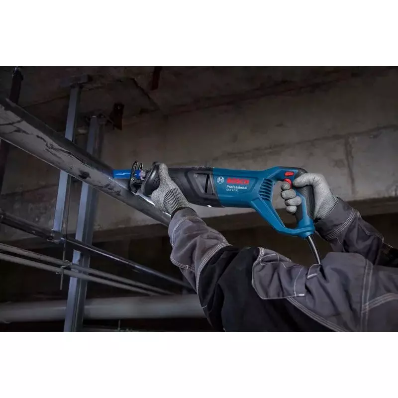 bosch-1250-w-reciprocating-saw-30-mm-stroke-length-and-20-mm-cutting-thickness-in-steel-06016c70f0-with-blades