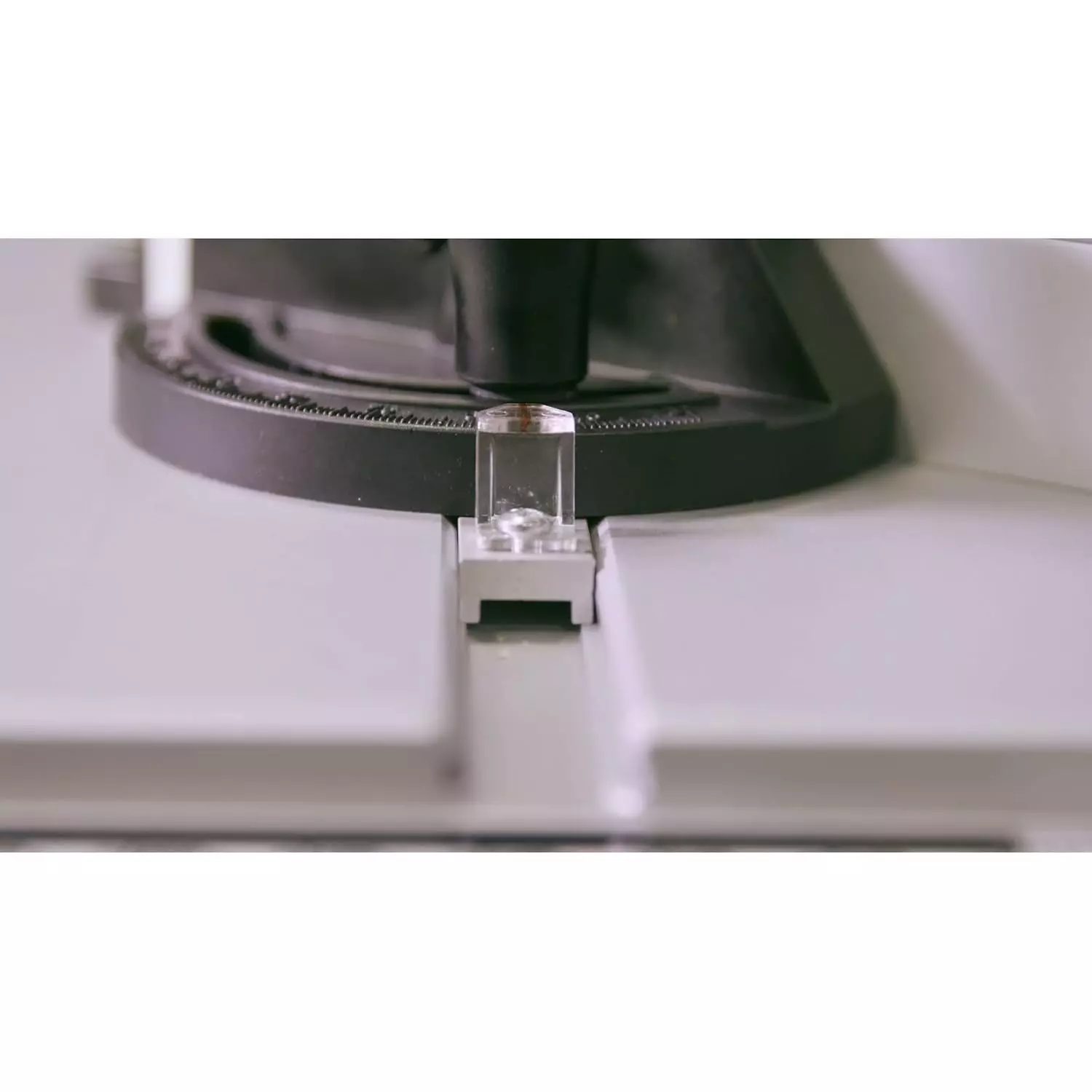 stanley-table-saw-with-frame-4900-rpm-2000-w-254-mm-blade-length-sst2001-in