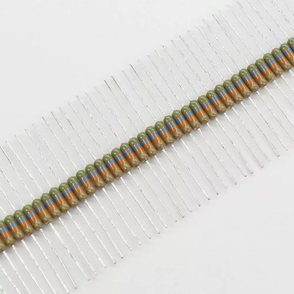 KOA Carbon Resistor 5.1 KΩ Resistance ±5 Resistance Tolerance 250 V Maximum Operating Voltage, CF1/4-5.1kΩJ