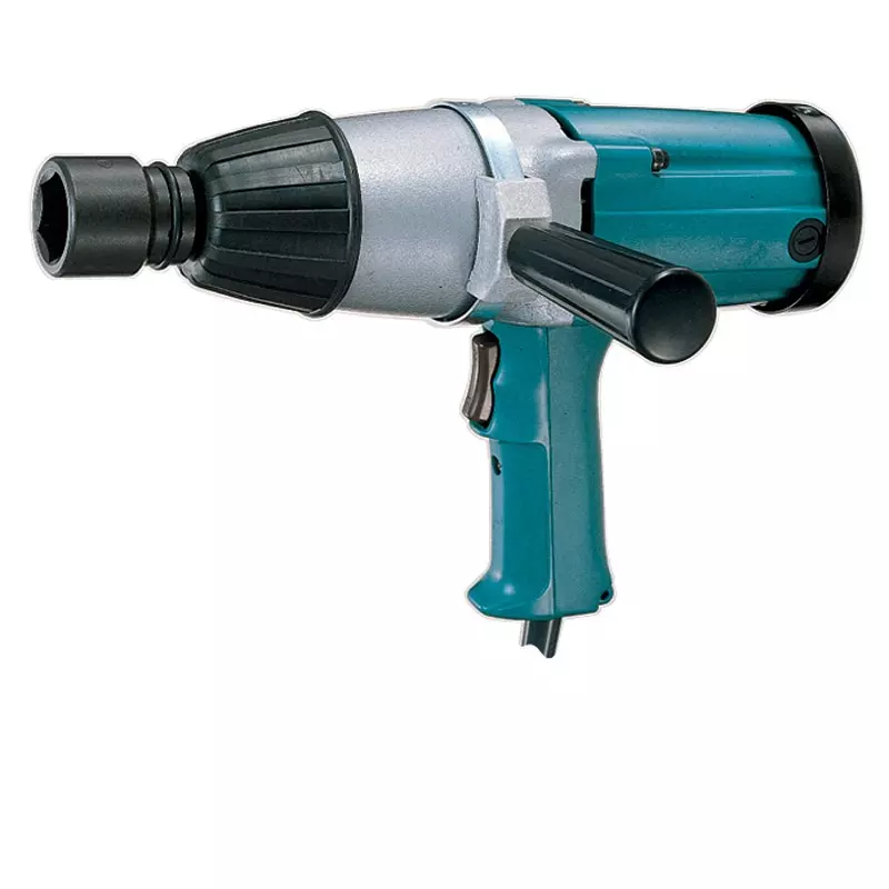 Makita Impact Wrench 850 W Power and 1600 IPM Impact Rate with Accessories, 6906