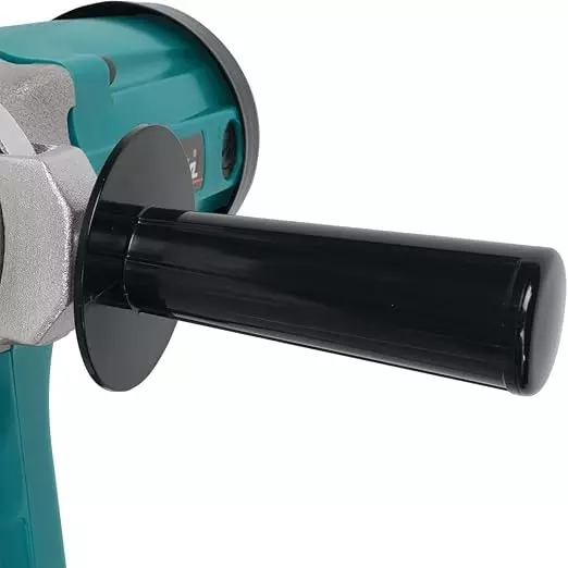Makita Impact Wrench 850 W Power and 1600 IPM Impact Rate with Accessories, 6906