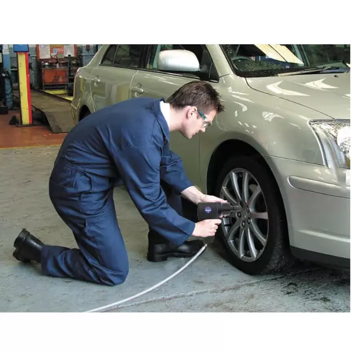 KOBE Impact Wrench 1/4 inch (6.35 mm), 1/2 inch (12.7 mm) Drive Size, B9444