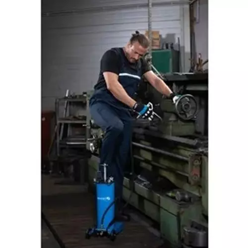 Hogert Technik Grease Pump Foot Operated 6 L Capacity and 3600 PSI Maximum Pressure, HT8G912