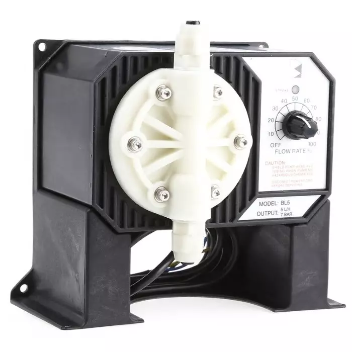 Hanna Instruments Diaphragm Electric Operated Positive Displacement Pump, 5L/h, 101.5 psi, 220 V, 240 V, BL5-2