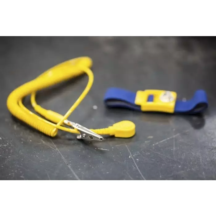 rs-pro-esd-grounding-wrist-strap-cord-set-with-10-mm-socket-10-mm-stud-model-no-2877379