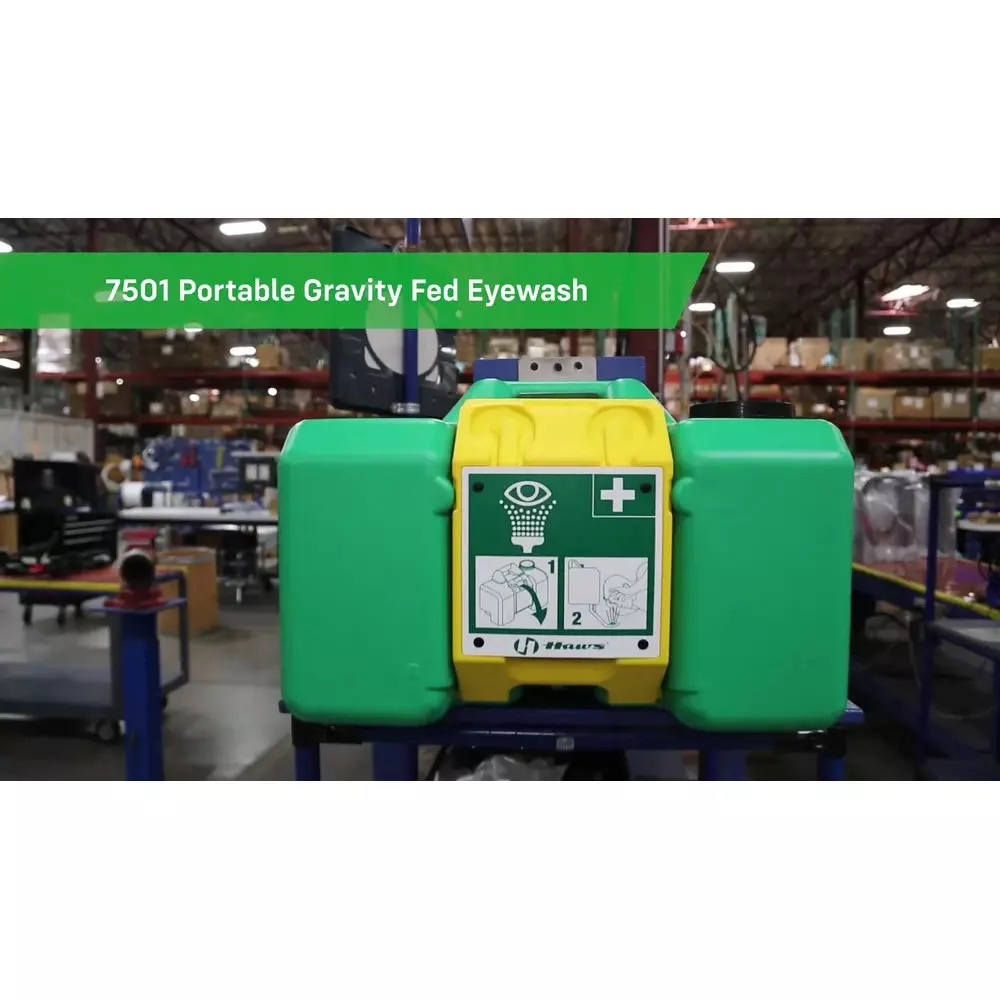 Scott Portable Emergency Eye Wash Station 34 L Simple Push-Handle Operation 8 Kg