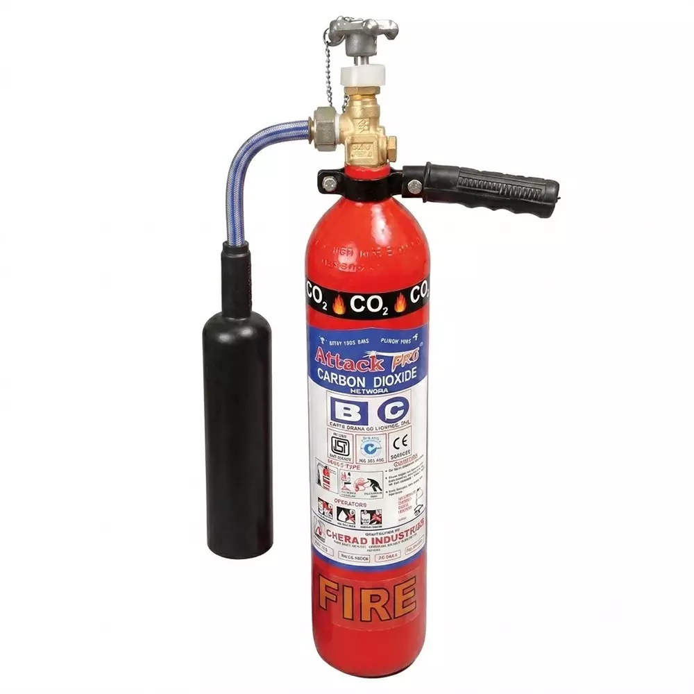 Attack Fire Co2 Fire Extinguisher Iron 4.5 Kg Capacity Red for Home, Office, Shop, Warehouse, And Industrial Areas