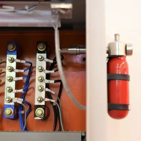 ceasefire-mini-automatic-fire-extinguisher-50-mm-barel-adaptive-57c-stored-pressure-300-g-fluorketone-fk-5-1-12-red-cf-001344aa