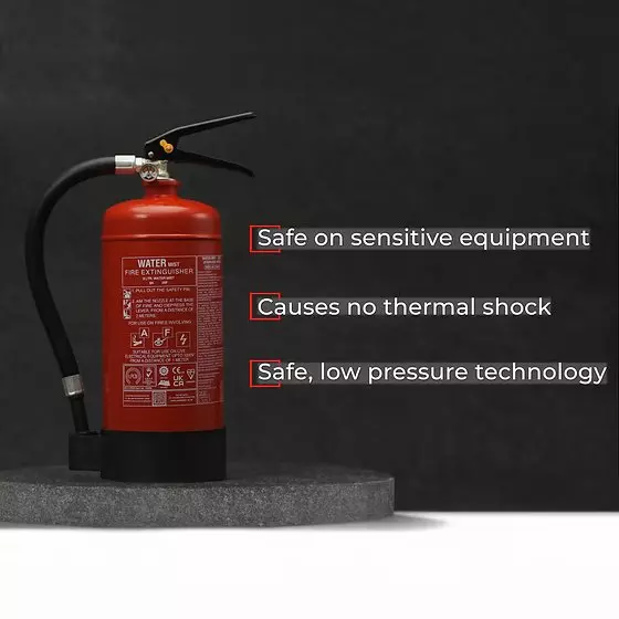 Ceasefire Portable Fire Extinguisher Stored Pressure Water Red 6 L, CF-001119