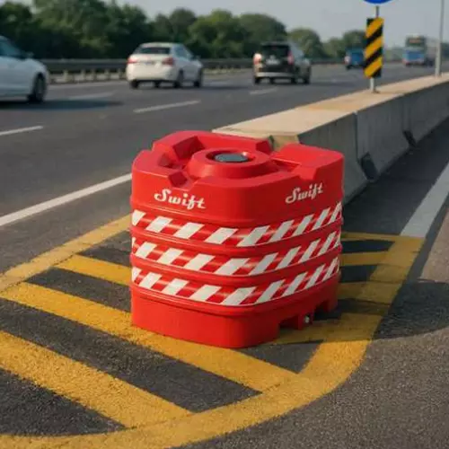 swift-road-safety-bullnose-barricade-red-1200-x-1370-x-1000-mm-rsbn-121310