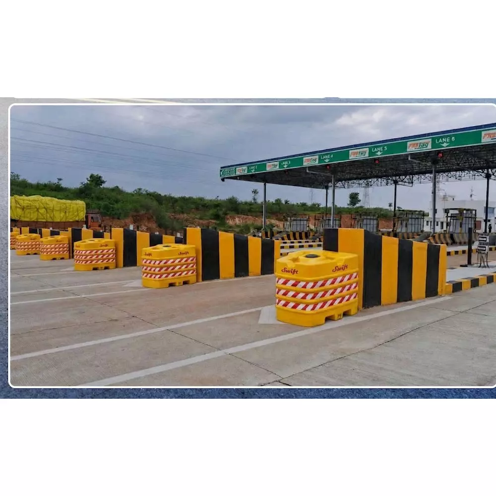 swift-road-safety-bullnose-barricade-yellow-1200-x-1370-x-1000-mm-rsbn-121310
