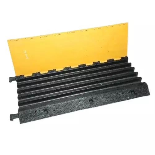 Kovrdo Rubber Cable Protector 5 Channel For Massive Cable Volumes Load Capacity 20 - 25 Tons per Axel