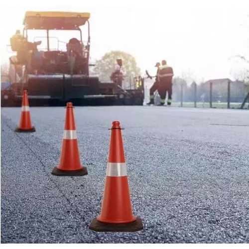 safemetal-traffic-safety-cone-set-with-reflective-strips-3-m-connecting-chain-hook-pvc-body-with-rubber-base-and-75-cm-height-ge-8j46-scog-pack-of-3