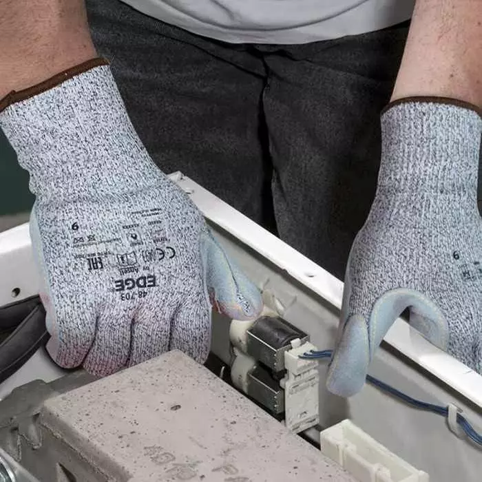 Ansell Edge 48-703 Grey Glass Fibre Polyethylene Cut Resistant Heat Resistant Work Gloves Size 10 Leather Coating, 48703100