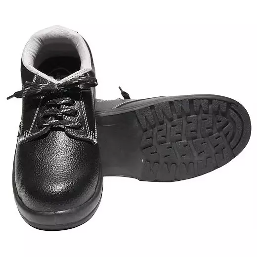 Safe Work Safety Shoes Steel Toe with 200 J Impact Potection Low Ankle PVC Sole PVC Black UK 7 Size for Industrial Use