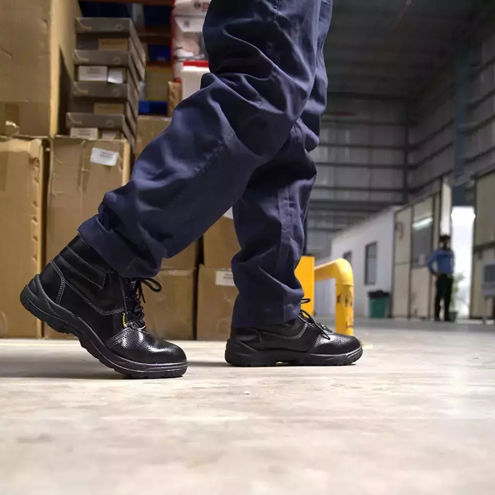 GENERIC Steel Toe Safety Shoes High Ankle PVC Sole Size UK 10 Black, Power-10 (Pack of 8 Pair)