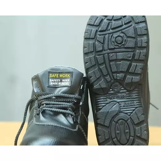 Safe Work Safety Shoes Steel Toe with 200 J Low Ankle PU Sole Grain Leather Black UK 7 Size for Industrial Use