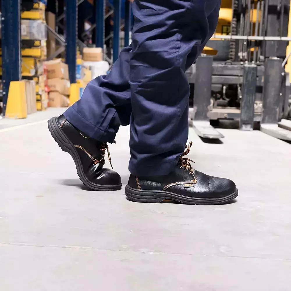 GENERIC Steel Toe Safety Shoes PVC Sole Size UK 6 Black, Steel-6 (Pack of 12 Pair)