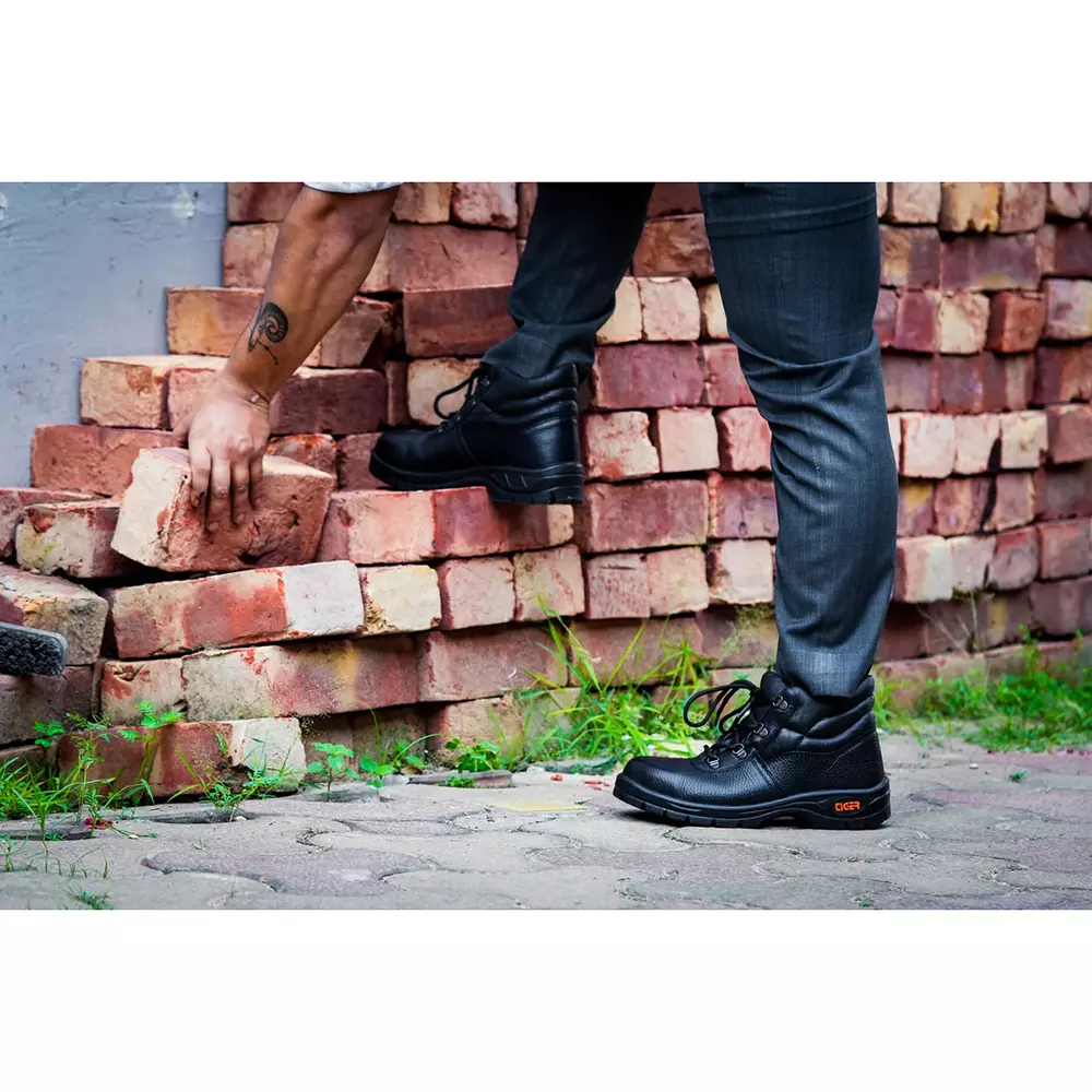mallcom-steel-toe-safety-shoes-high-ankle-pu-sole-genuine-leather-black-upper-leopard_s1--size-uk-4