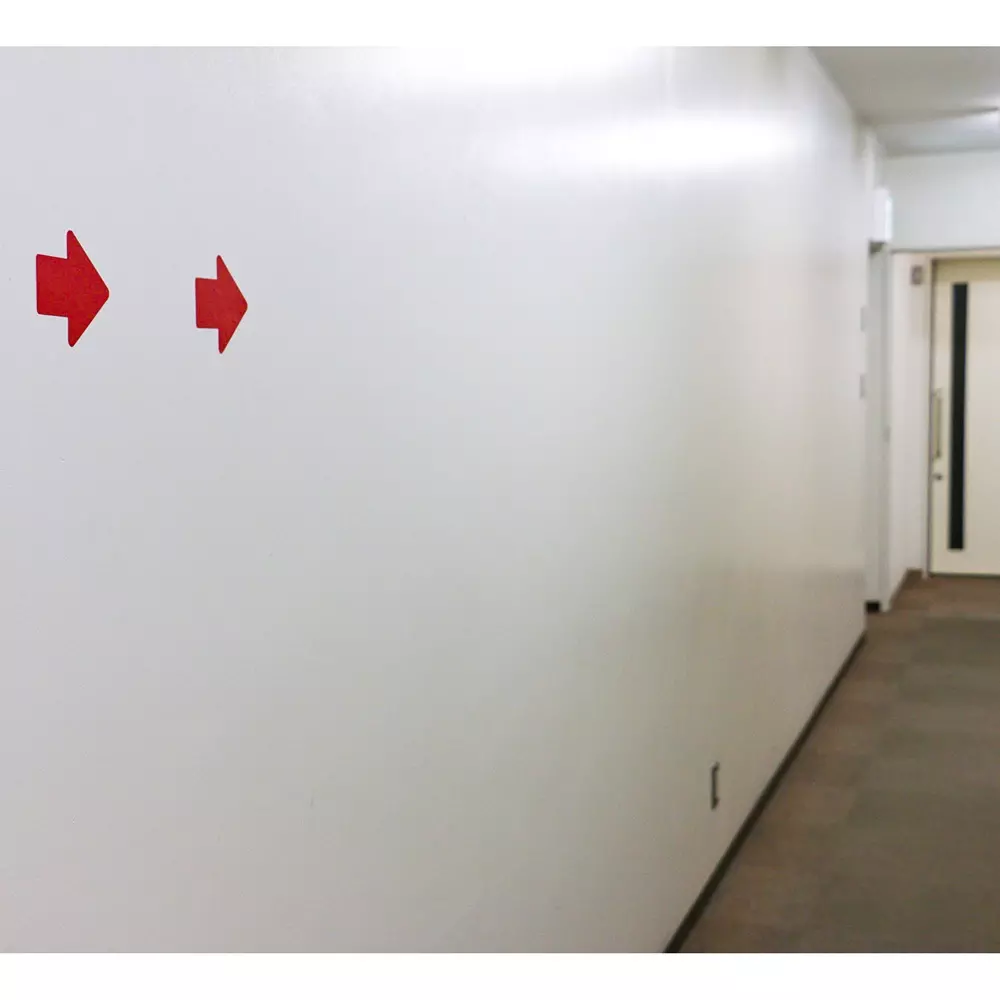 monotaro-sticker-arrow-100x120x50-mm-31368777-set-of-4-pcs