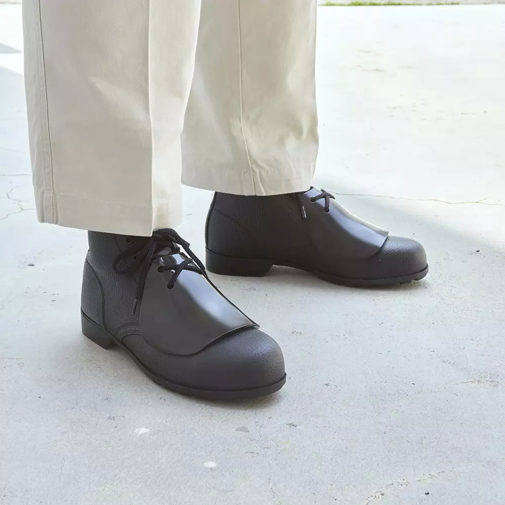 monotaro-instep-protector-front-black-back-silver-free-size-43608444-set-of-2-pcs