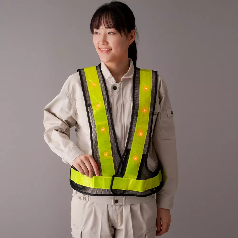 monotaro-safety-reflective-vest-led-type-black-yellow-free-size-50499104
