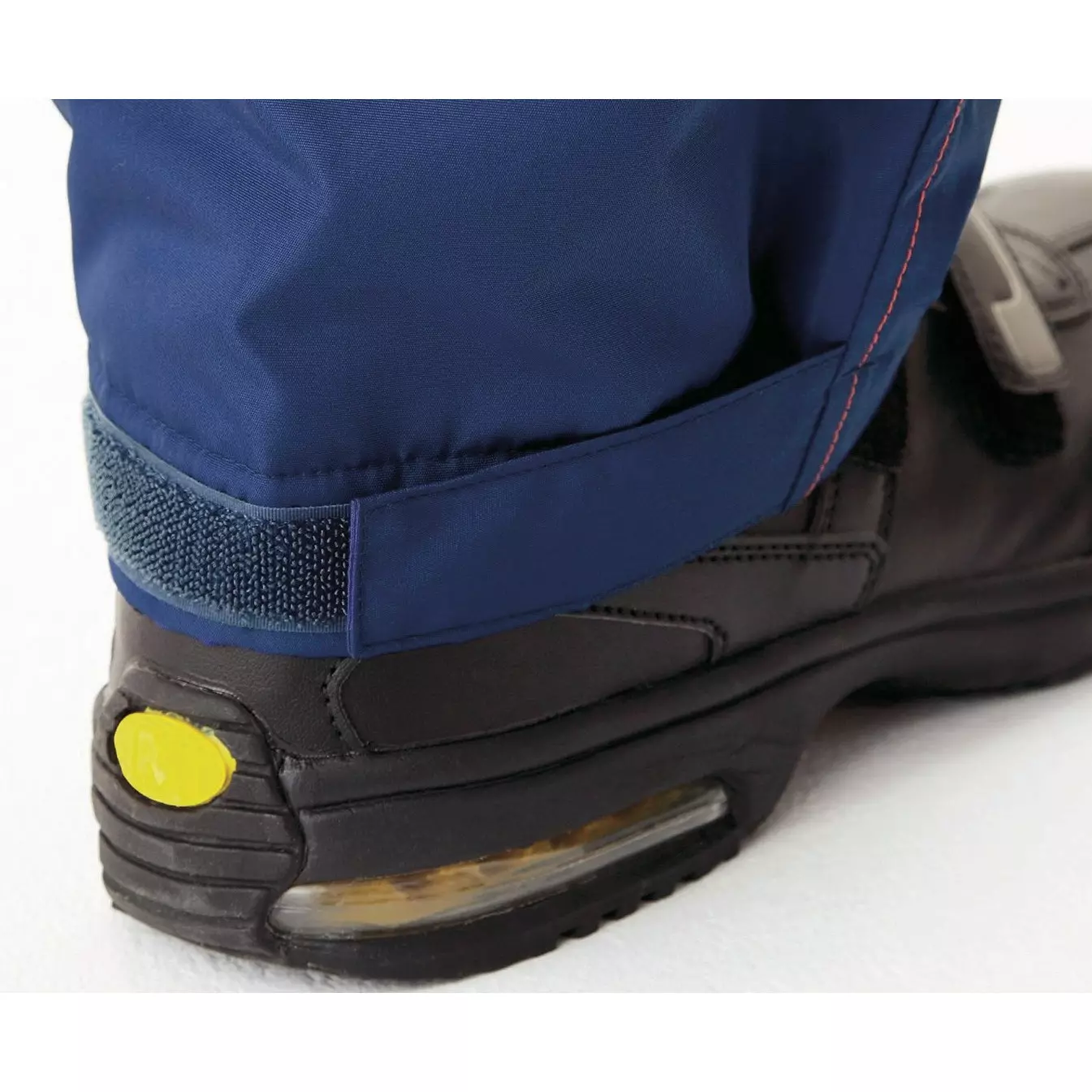 midori-antistatic-cold-slacks-26719622
