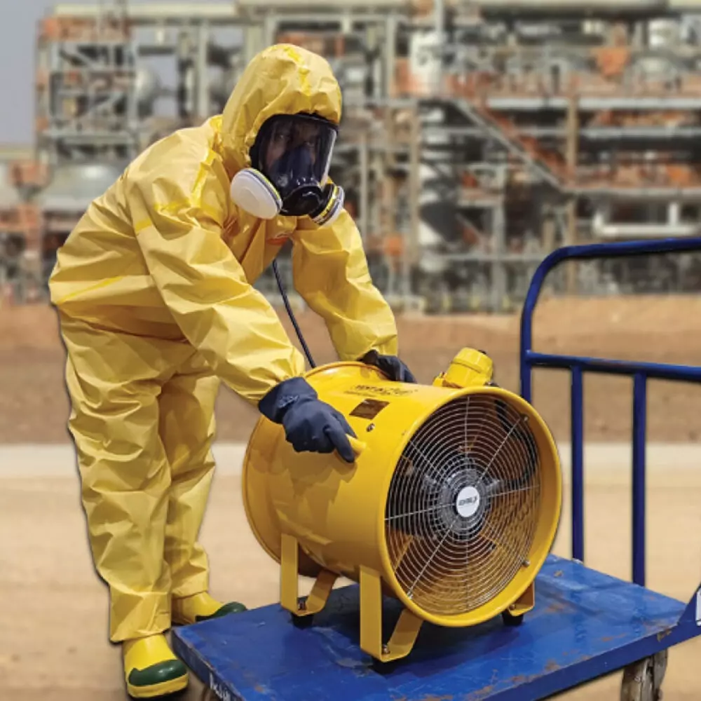 Udyogi Kem-Shield Protective Coverall Only 3 & 4 Liquid-Spray and Liquid-Jet Tight Connections Yellow Size M, KS400C