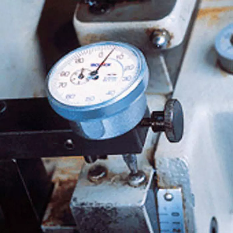 teclock-dial-gauge-5-mm-measuring-ranges-001-mm-minimum-reading-14-or-less-n-measuring-force-st-305a