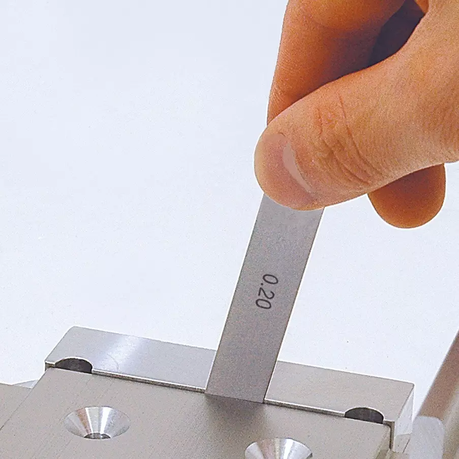 shinwa-rules-feeler-gauge-105x13x17-mm-73796