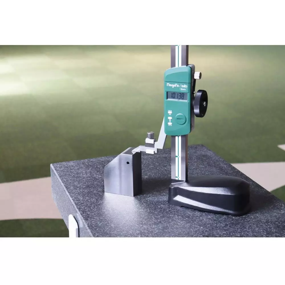 sk-niigata-seiki-digital-s-line-height-gauge-dhg-35m