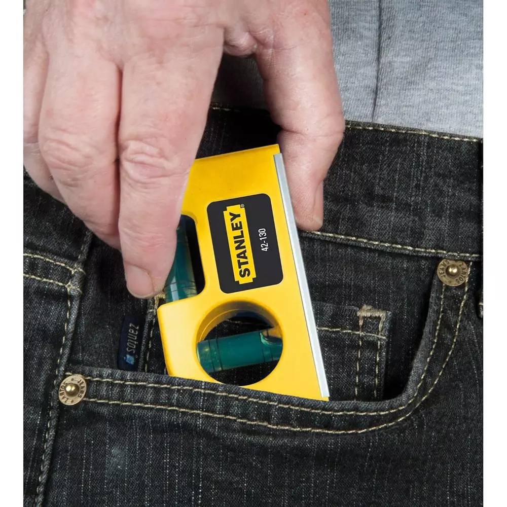 stanley-pocket-level-140-mm-length-2-mmm-accuracy-and-plastic-casing-0-42-130