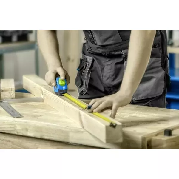 Hogert Technik Pocket Steel Tape Measure Class II Accuracy, 8 m Length and 25 mm Width, HT4M428