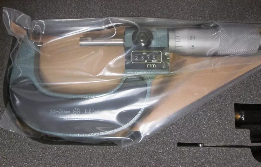 Mitutoyo 25-50 mm Digit Counter Micrometer 193-102