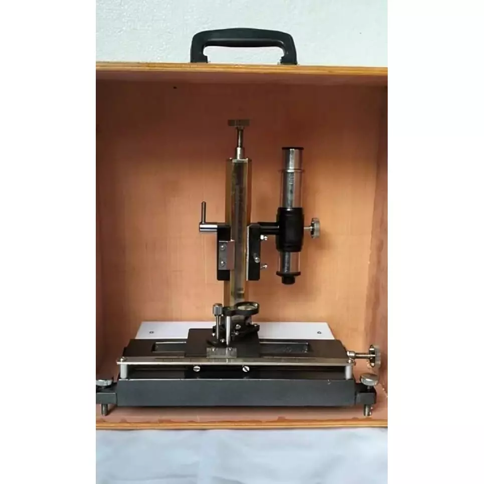 zesco-india-travelling-microscope-75-mm-objective-focal-length-001-mm-and-002-mm-least-count-zesco-255