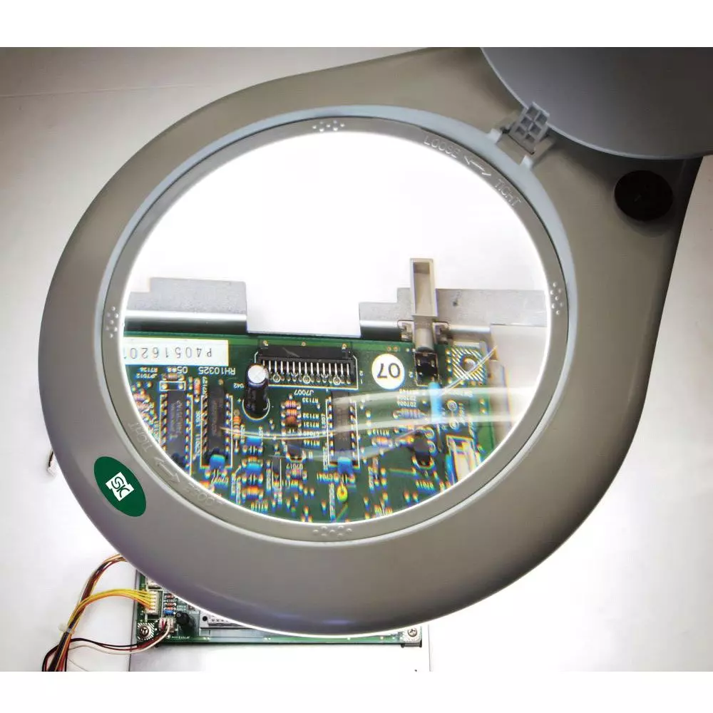 sk-niigata-seiki-stand-type-led-magnifier-ls2-175s
