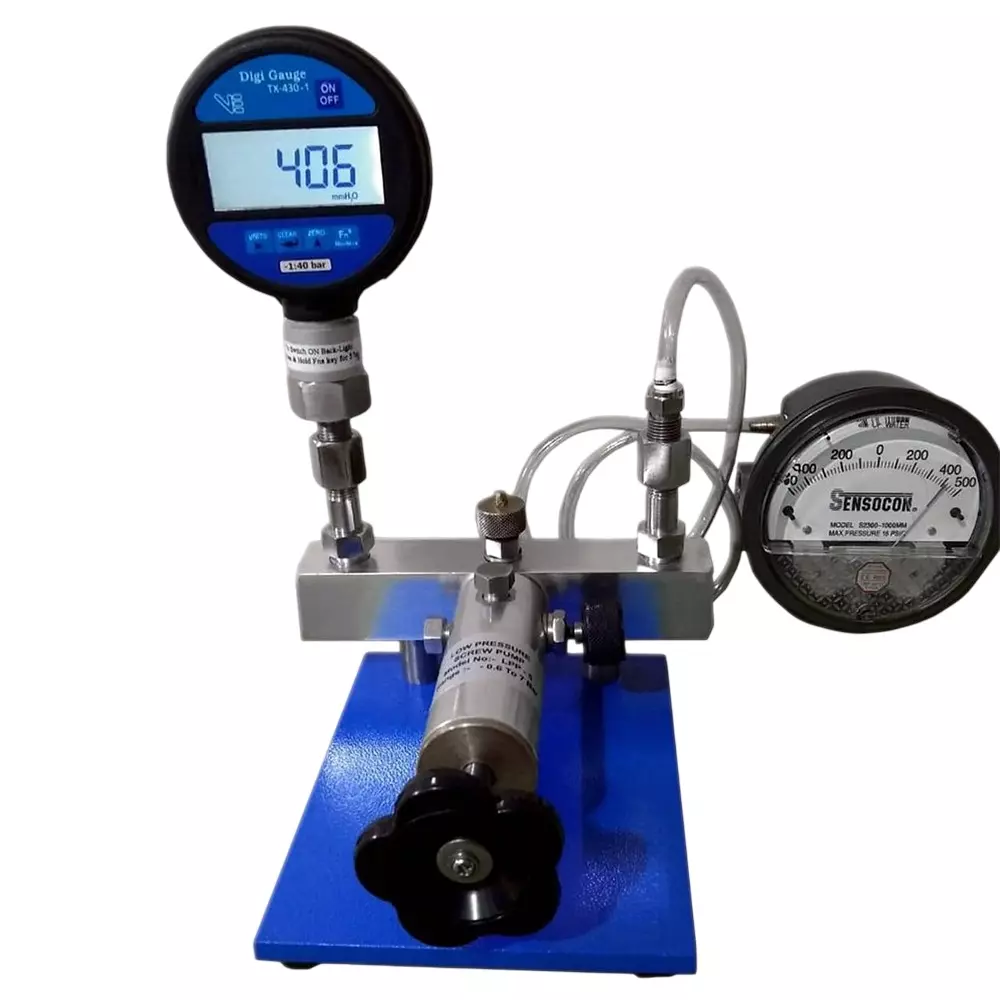 Japsin Instrumentation Vacuum Cum Pressure Calibrators -0.95 to 7 Bar Range Blue & Silver for Industrial Use, JI-LVP-IV-17