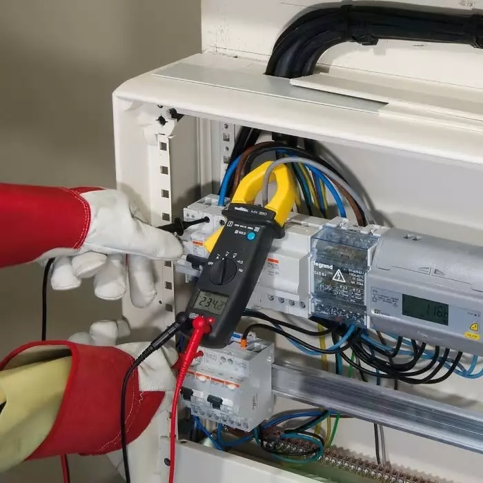 Metrix MX0350-Z Clamp Meter, Max Current 400A ac CAT III 600V, MX0350Z