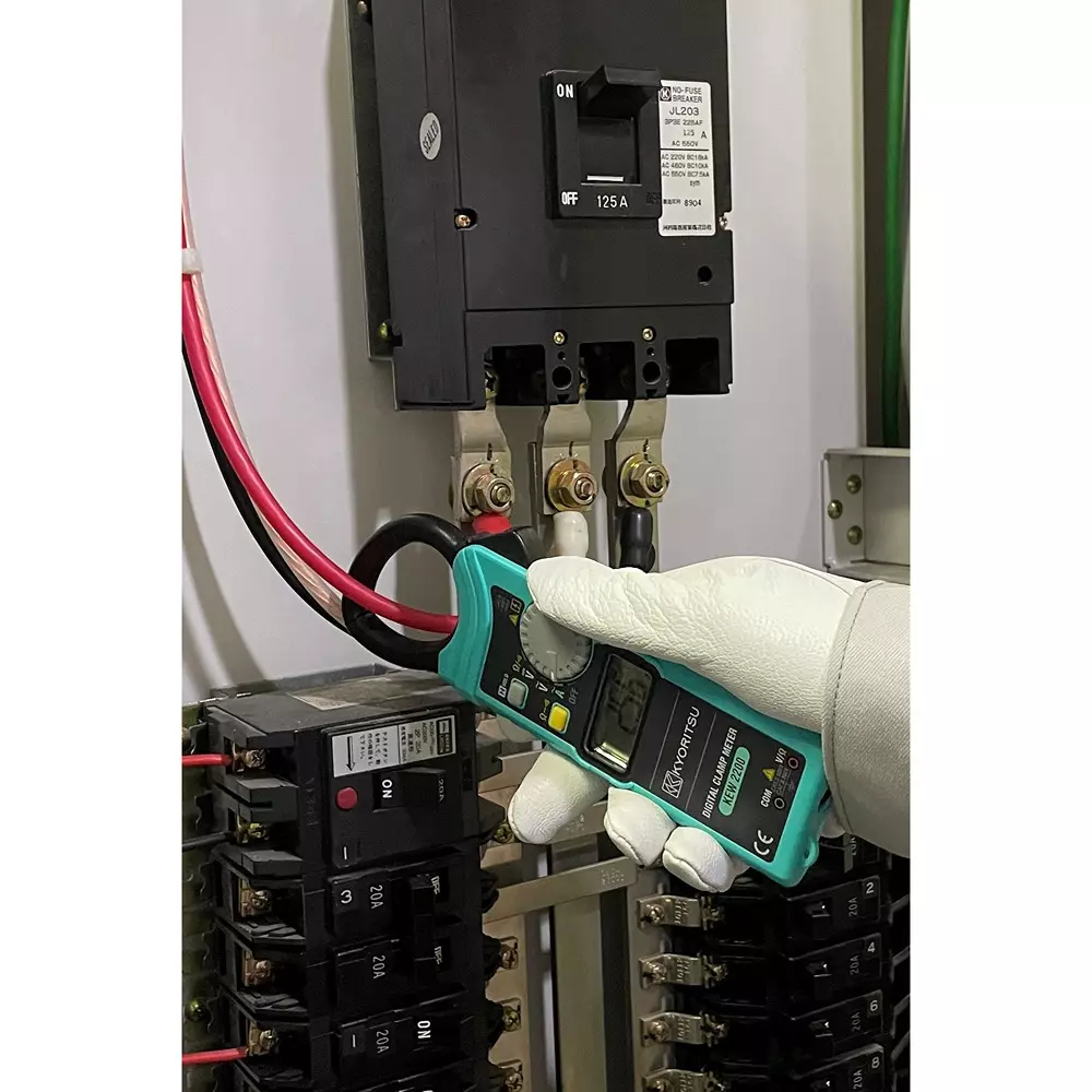 clamp-meter