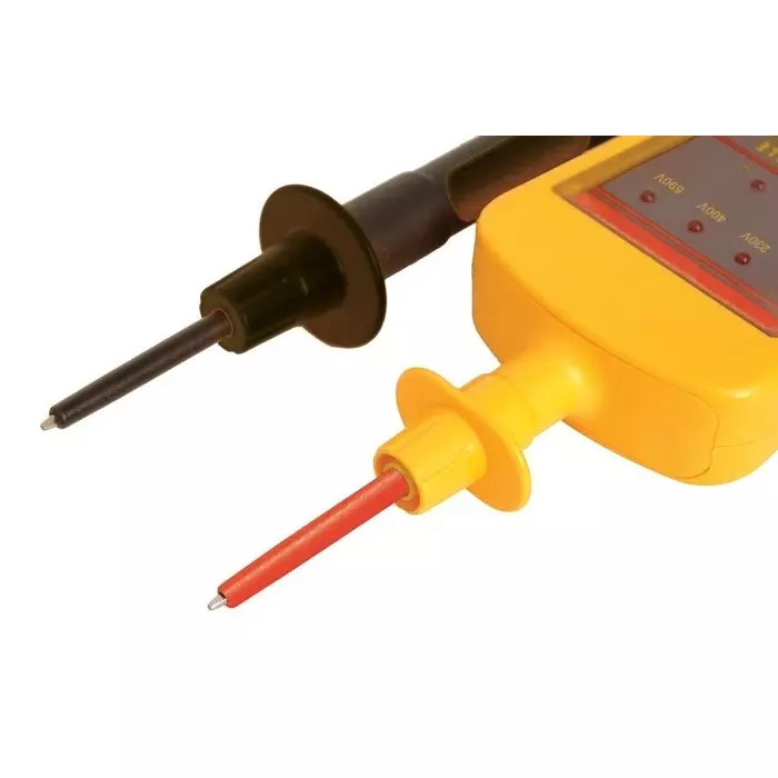 Martindale LED Voltage tester 600 V AC/DC From Unit Under Test Powered CAT III 1000V, VI13800