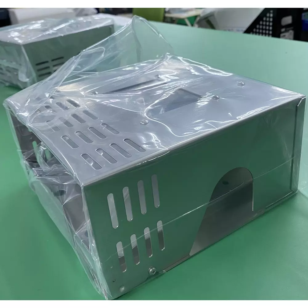 cosmos-rainproof-cover-kw-42a_sus_wall-mount
