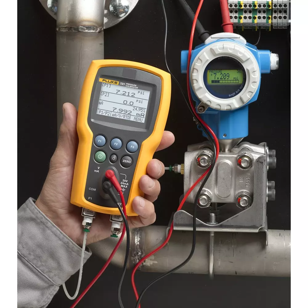 fluke-banana-plug-measurement-category-cat300-v-medium-dry-air-pm9081-001