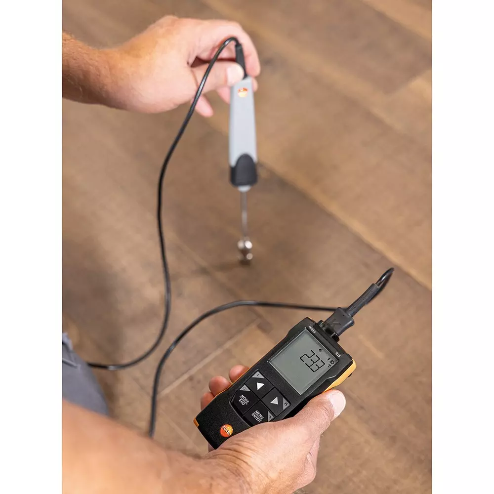 testo-thermometer-set-minimum-01c-temperature-display-testo-925-surface-set